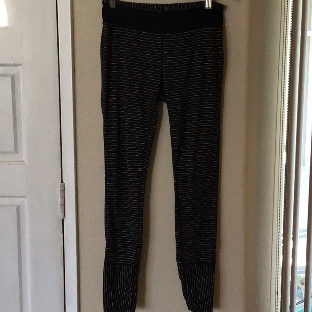 PrAna ladies legging GUC with flaw SZ M